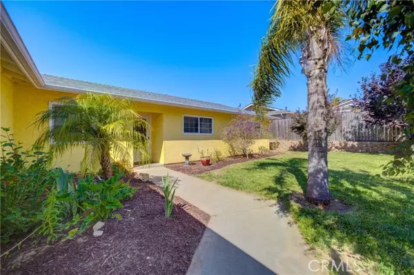 811 E Foster Road, Santa Maria, CA 93455