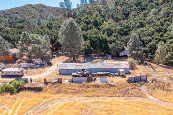 6035 Parkhill Rd, Santa Margarita, CA 93453