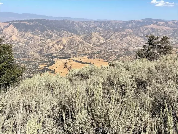 Tehachapi, CA 93561,25610 Jacaranda