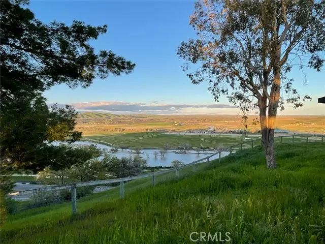 8560 Warren Road, Paso Robles, CA 93446