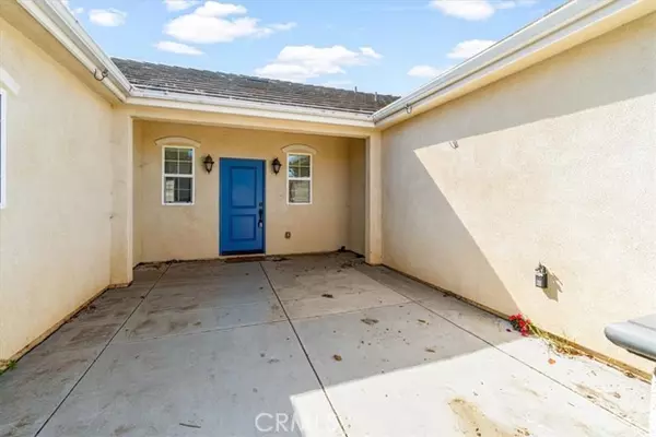 1402 W Heritage Way, Santa Maria, CA 93458