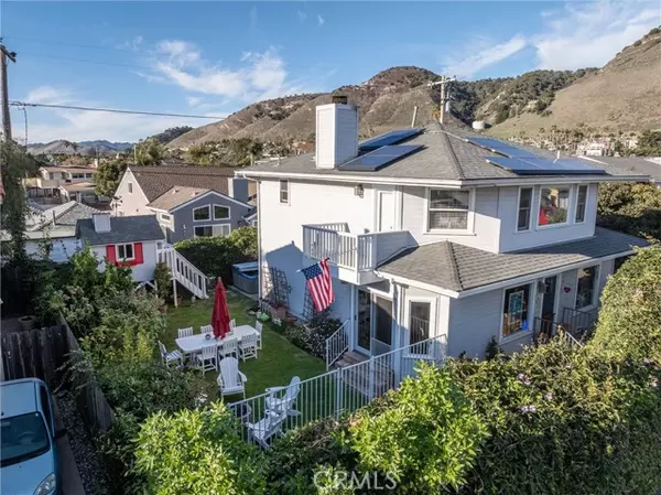 302 Capistrano Avenue, Pismo Beach, CA 93449