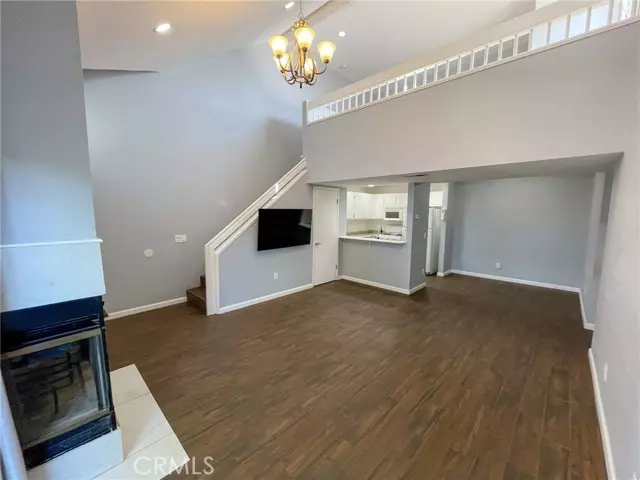 2454 Village, Santa Maria, CA 93455