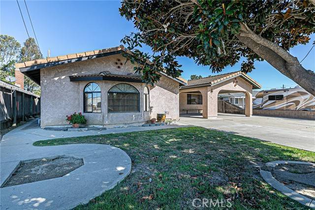 805 E Bush Avenue, Lompoc, CA 93436