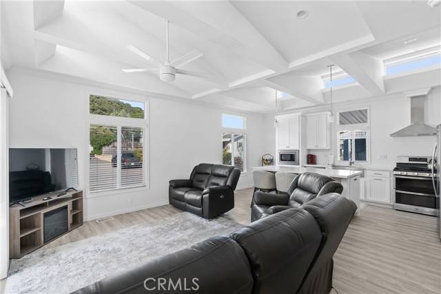 San Luis Obispo, CA 93405,1857 Thelma