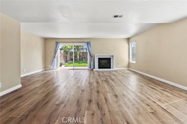 Santa Maria, CA 93455,1126 E Foster Road #B