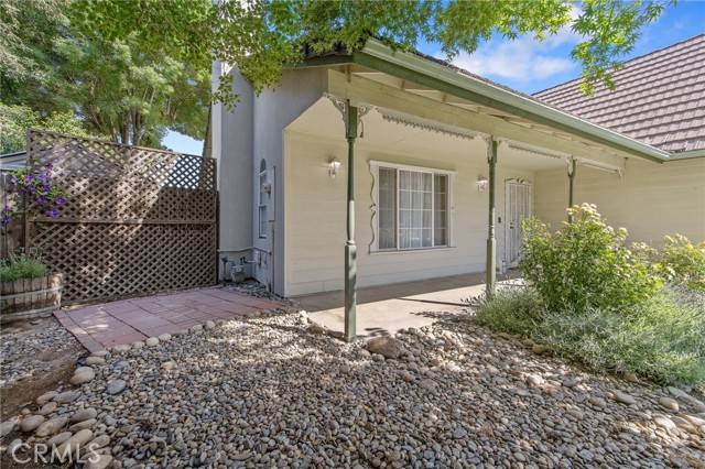 Visalia, CA 93292,815 S Pinkham Street