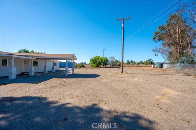 840 S Oak Glen Avenue, Nipomo, CA 93444