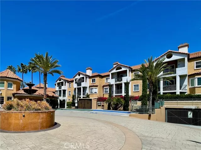 Mission Valley, CA 92108,2150 Camino De La Reina #210