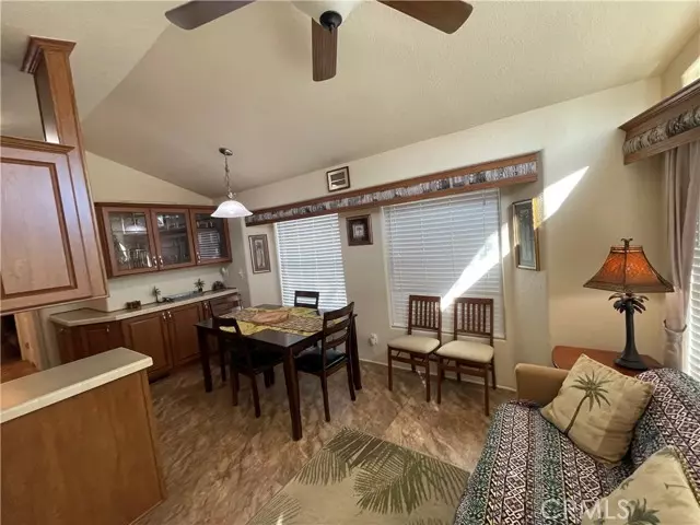 74711 Dillon Rd #1025, Desert Hot Springs, CA 92241