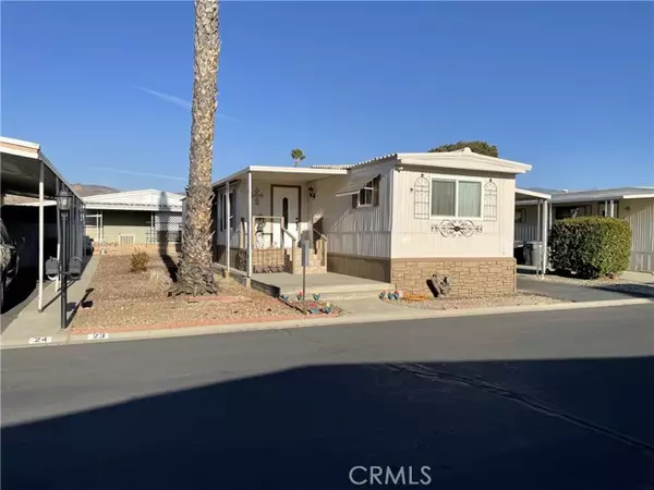 San Jacinto, CA 92583,1499 Old Mountain #23