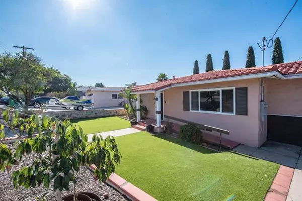 424 La Presa Avenue, Spring Valley, CA 91977