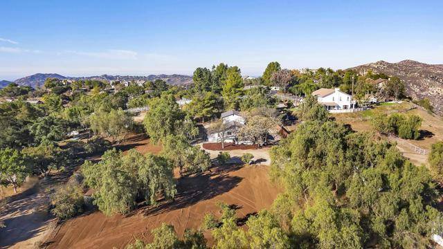 408 Alpine Heights Rd, Alpine, CA 91901