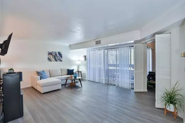 Chula Vista, CA 91910,376 Center Street #109