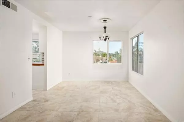 Spring Valley, CA 91977,9950 Cliffview Place