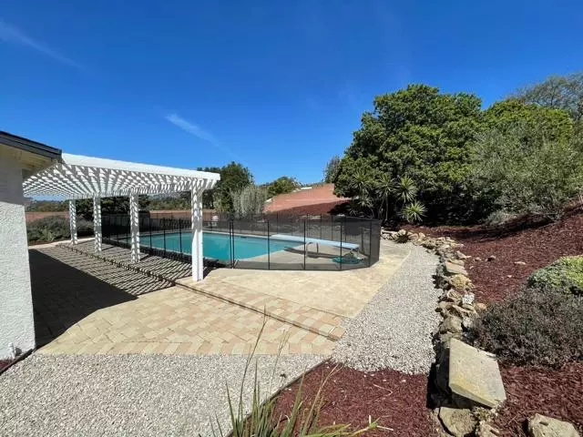 Spring Valley, CA 91977,2297 johns view way