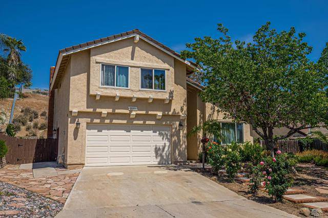 9525 Vista Hills Place, Lakeside, CA 92040