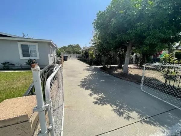 Azusa, CA 91702,124 N Dalton Avenue