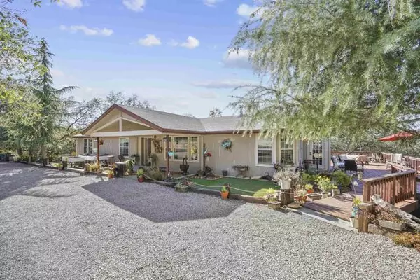 Alpine, CA 91901,5963 Larry Lane