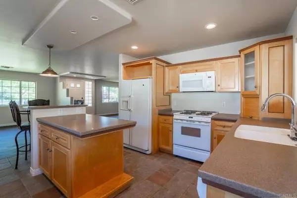 Alpine, CA 91901,2860 Viejas View Place