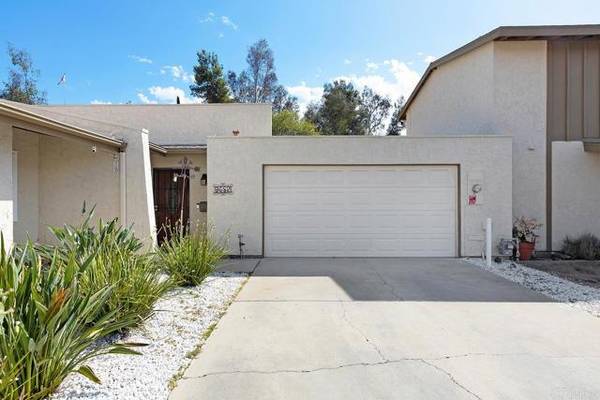 9082 Calle Lucia, Lakeside, CA 92040