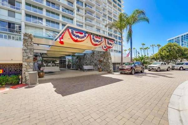 1830 Avenida Del Mundo #403, Coronado, CA 92118