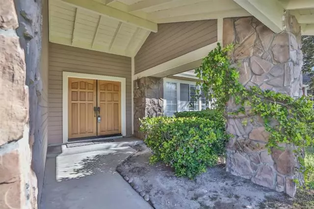 Bonita, CA 91902,595 Trailridge Drive