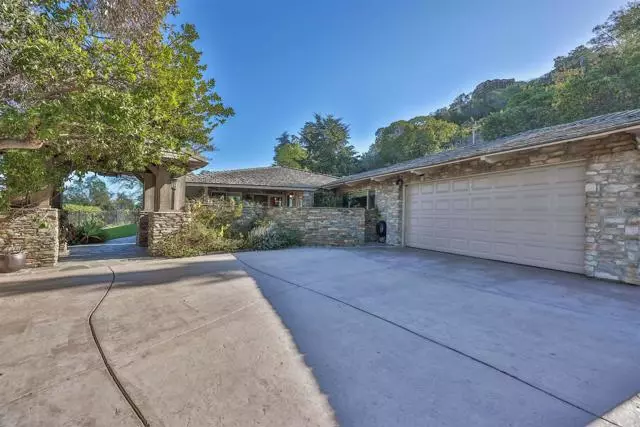 4985 Mount Helix Drive, La Mesa, CA 91941