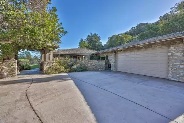 4985 Mount Helix Drive, La Mesa, CA 91941