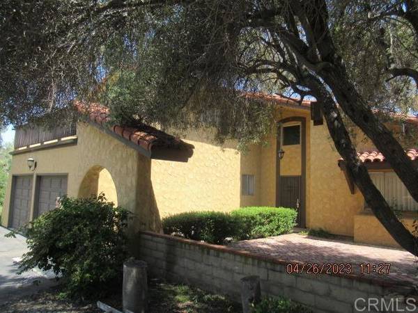 Bonita, CA 91902,5331 Old Dairy Court