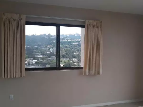 La Jolla, CA 92037,2500 Torrey Pines Rd #1201