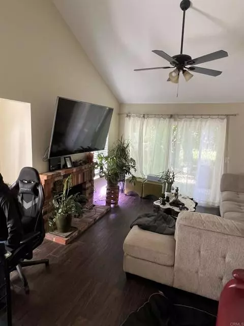 Chula Vista, CA 91910,820 Cardamom Ct