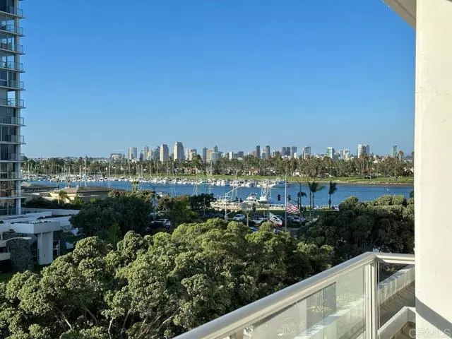 1810 Avenida del Mundo #307, Coronado, CA 92118