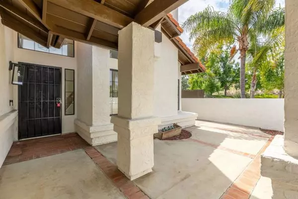 896 Glenwood Dr, Oceanside, CA 92057