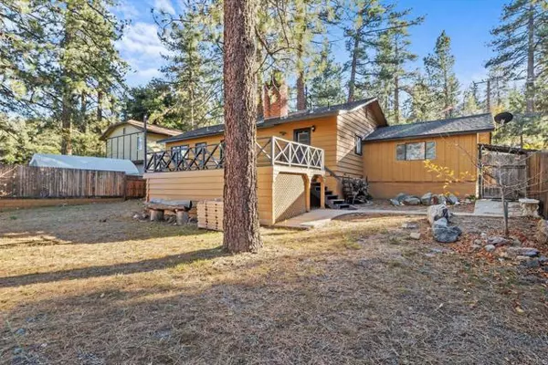 5591 Juniper Drive, Wrightwood, CA 92397