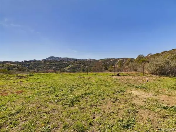 Jamul, CA 91935,20596 Manzanita Way