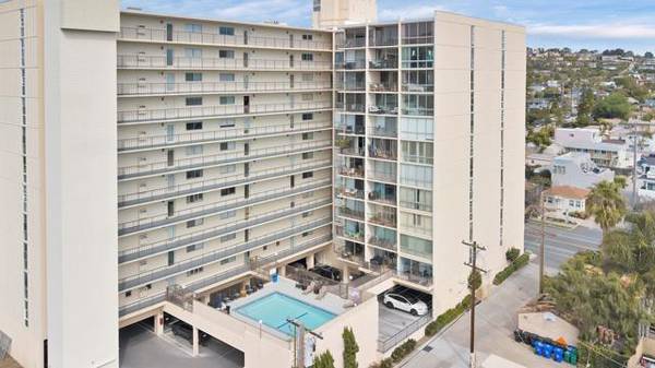 4944 Cass Street #211, San Diego, CA 92109