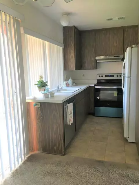 El Cajon, CA 92021,304 Sun Court #304