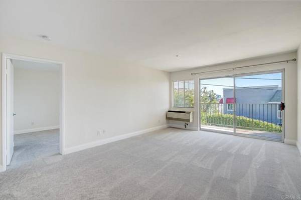 San Diego, CA 92103,3775 Georgia Street #204