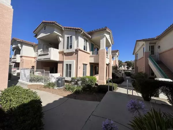 11412 Via Rancho San Diego #43, El Cajon, CA 92019