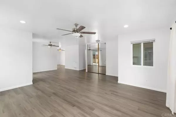 Imperial Beach, CA 91932,931 Arriba Avenida