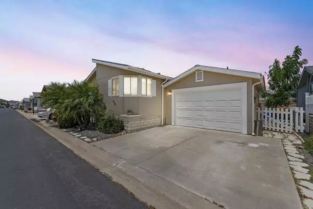 Lakeside, CA 92040,11851 Riverside #202