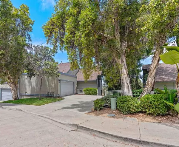 Bonita, CA 91902,4617 Villas Court