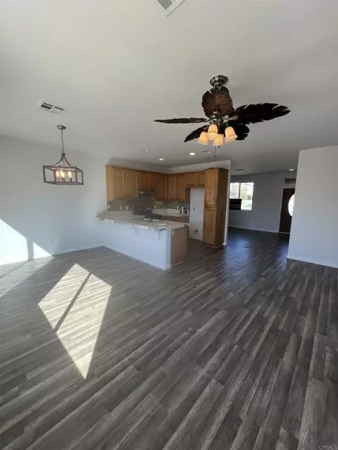 Calexico, CA 92231,905 Anaya