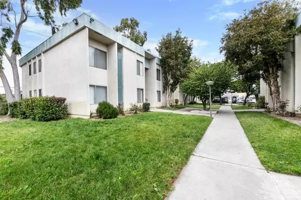 North Hollywood, CA 91065,11744 Runnymede Street