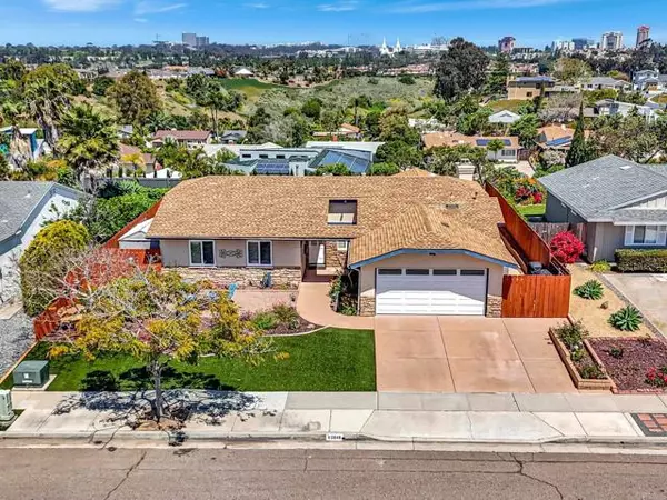 3048 Governor Dr, San Diego, CA 92122