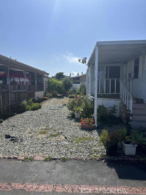 66 Maywood, Oceanside, CA 92054