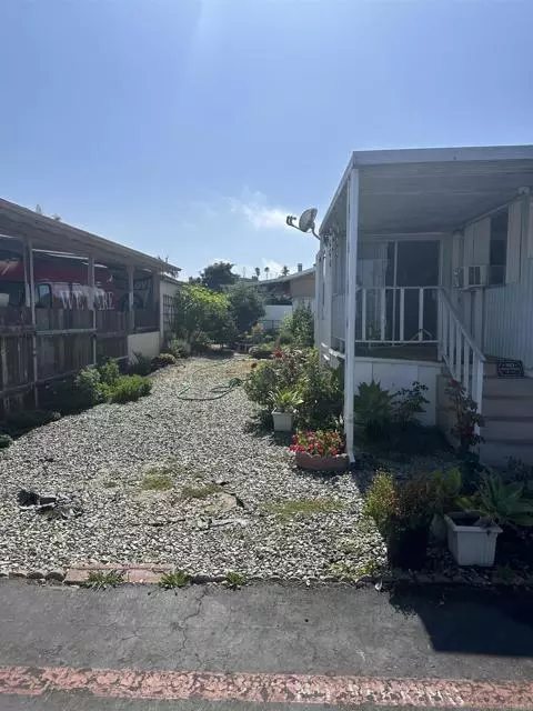 Oceanside, CA 92054,66 Maywood