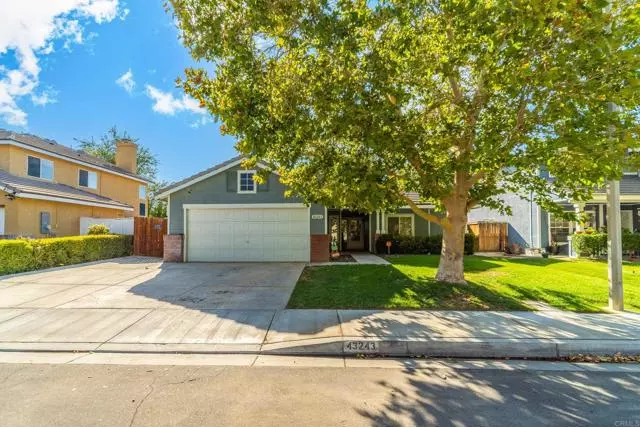 43243 Vineyard Dr, Lancaster, CA 93535