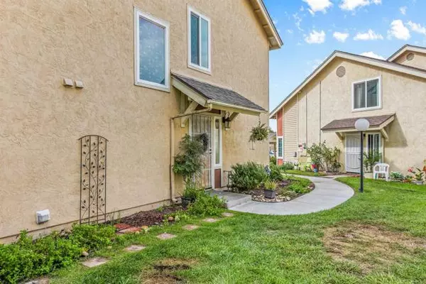 San Diego, CA 92139,1461 Manzana Way